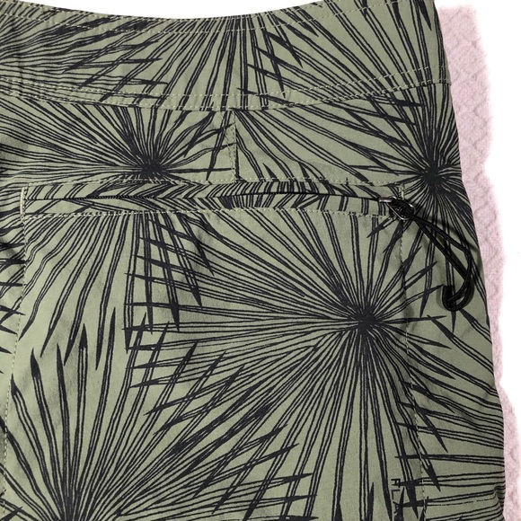 North Face board shorts swim trunks - Picture 7 of 10